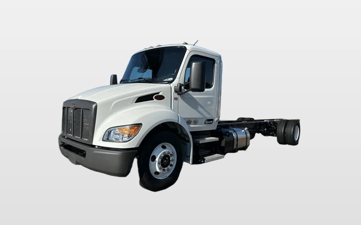2025 Peterbilt - image 1