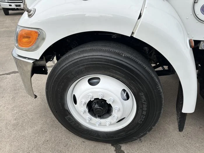 2020 Peterbilt 337 - image 28