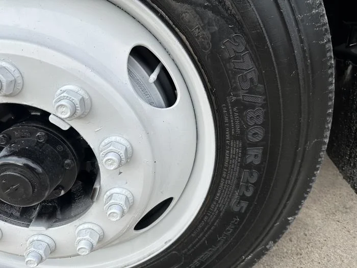 2020 Peterbilt 337 - image 27