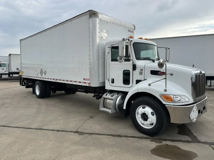 2020 Peterbilt 337 - image 7