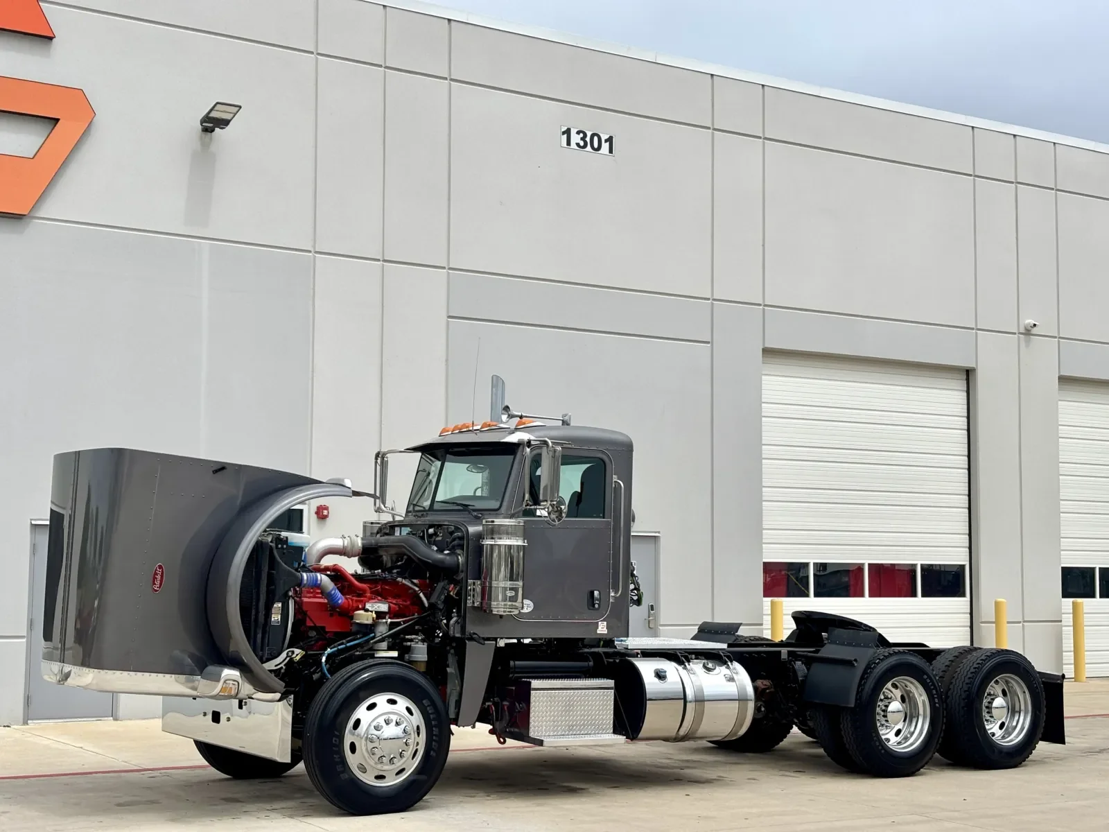 2022 Peterbilt 389 - image 10
