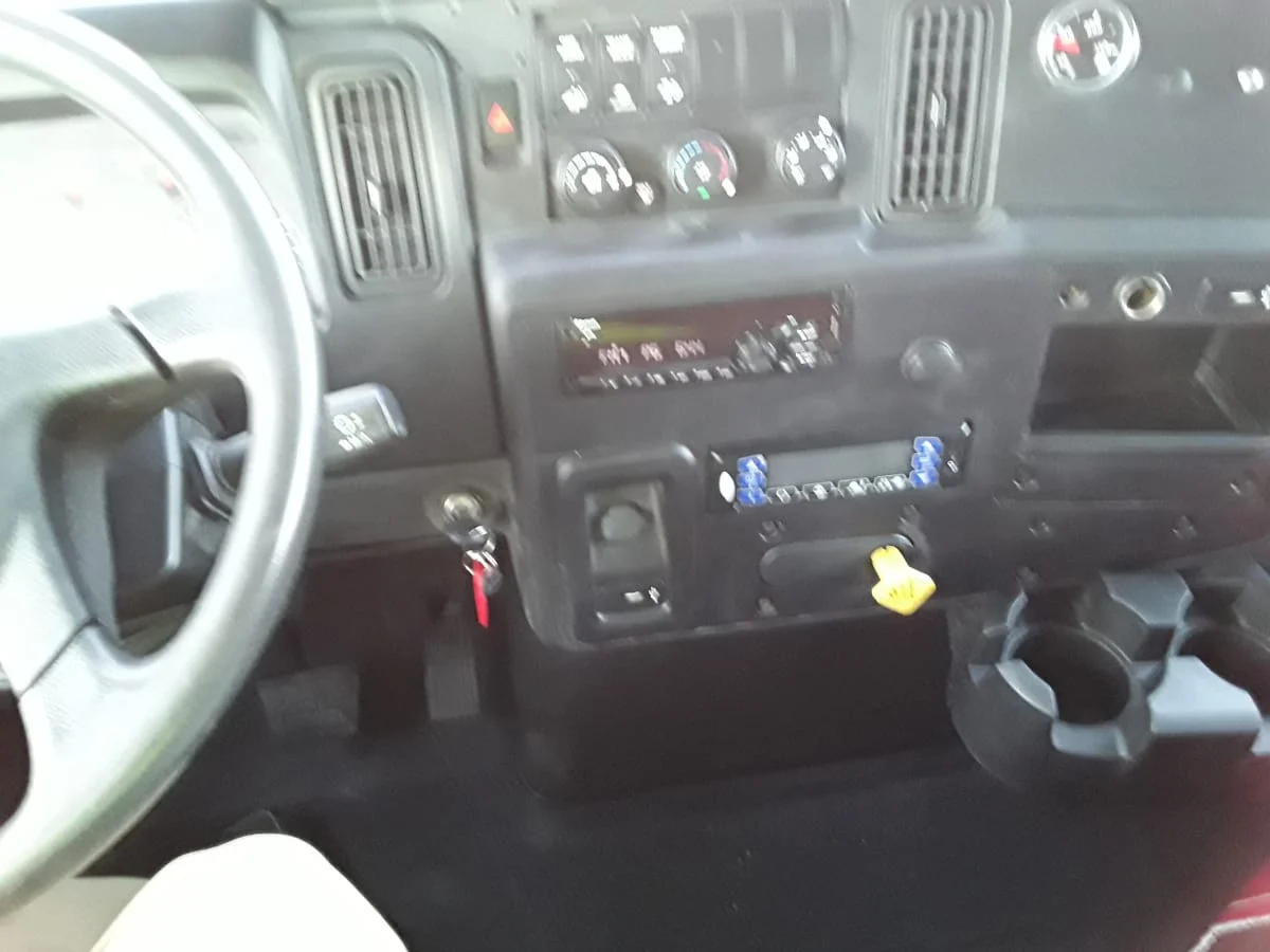 2020 International MV - image 14