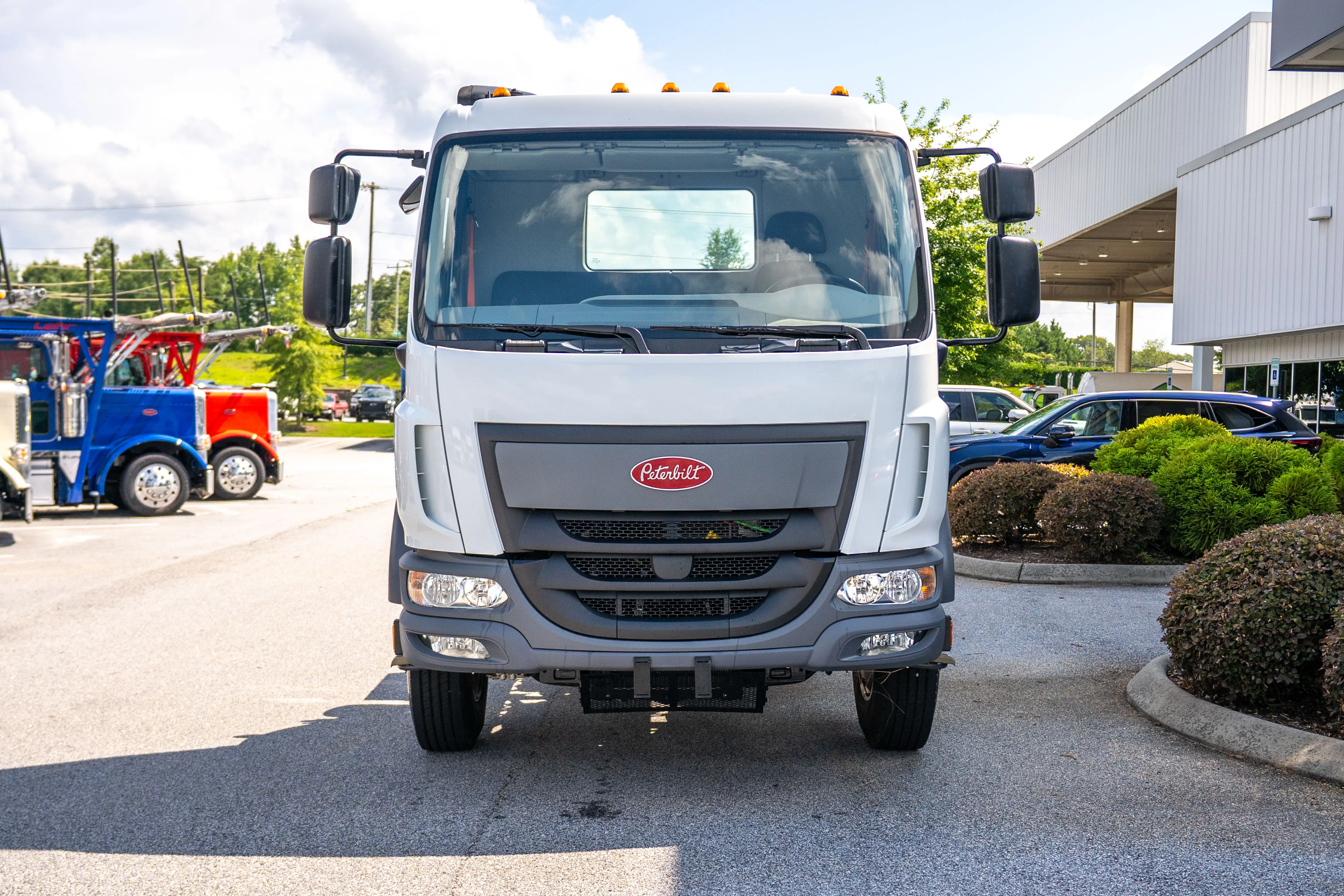 2026 Peterbilt 220EV in Baltimore, MD — photo 9