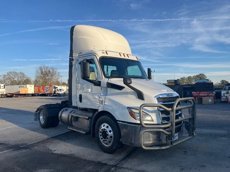 2020 Freightliner Cascadia in Florence, SC