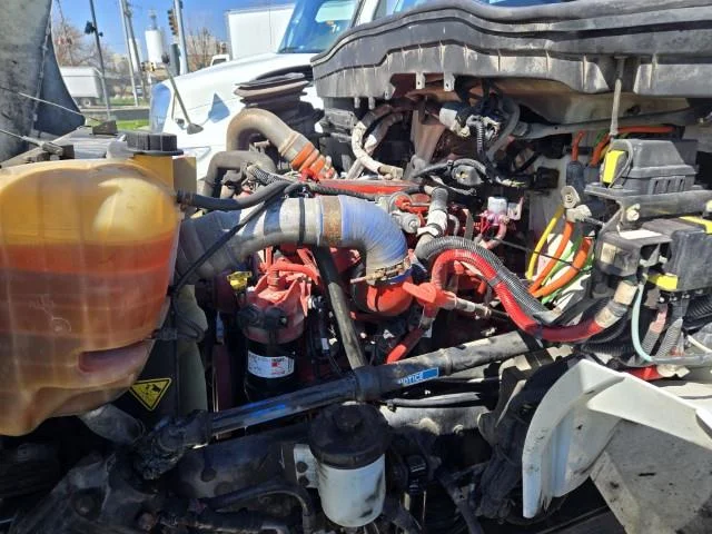 2019 International 4300 - image 25