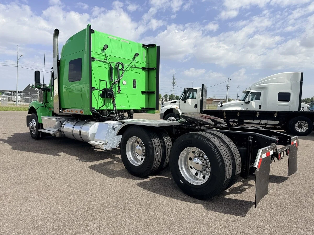 2022 International HX in Union City, TN — photo 8