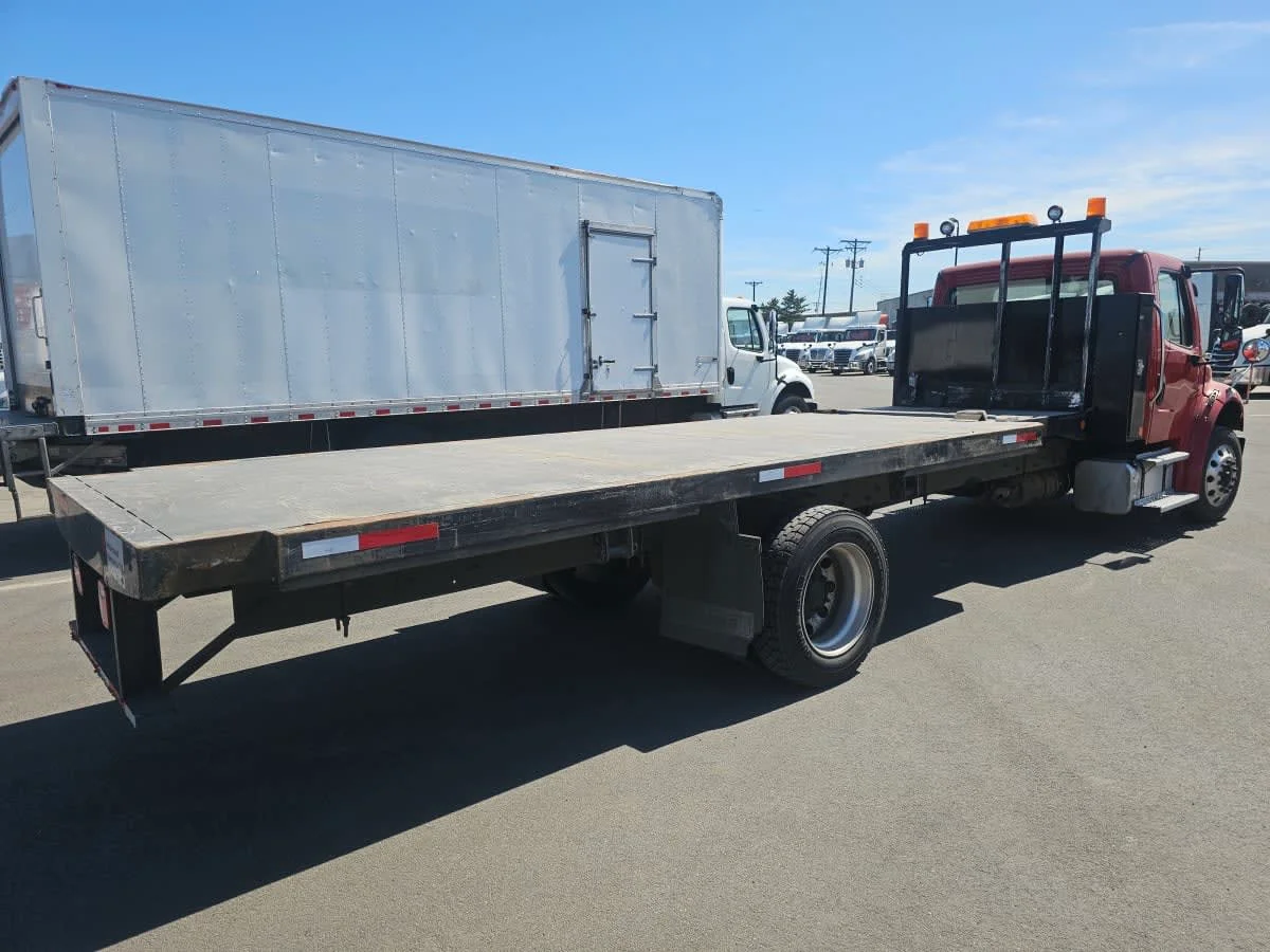 2018 Freightliner M2 106 in Tacoma, WA — photo 4