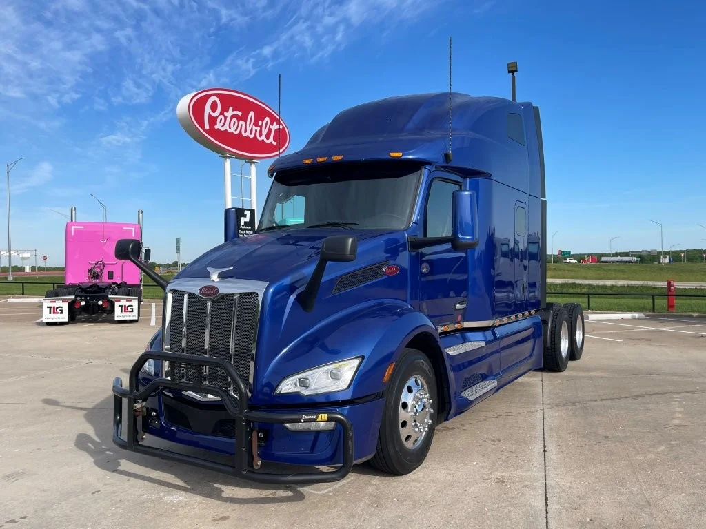 2023 Peterbilt 579 in Springfield, MO