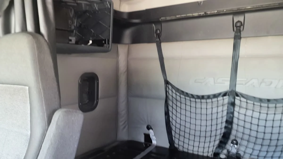 2019 Freightliner Cascadia in Birmingham, AL — photo 11