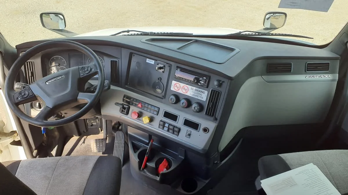 2019 Freightliner Cascadia in Birmingham, AL — photo 9