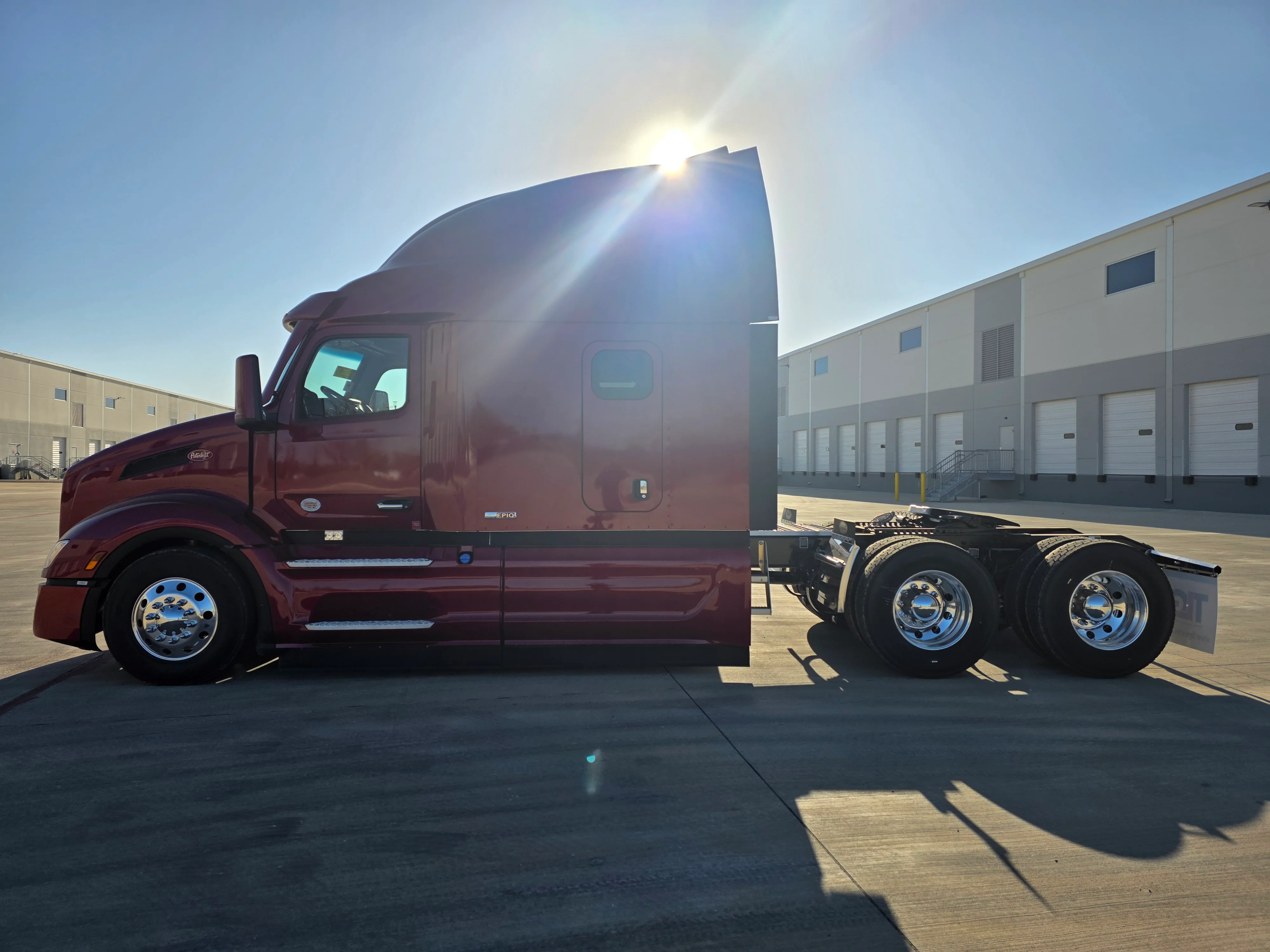 2027 Peterbilt 579 in O'fallon, MO — photo 2