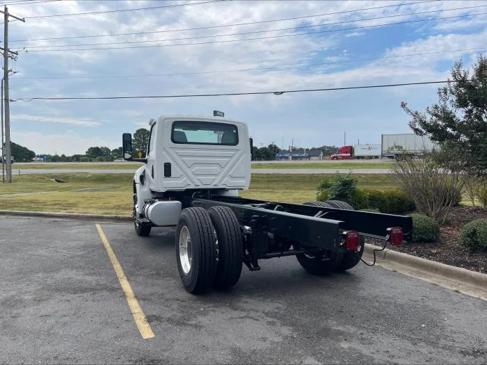 2025 International MV - image 4