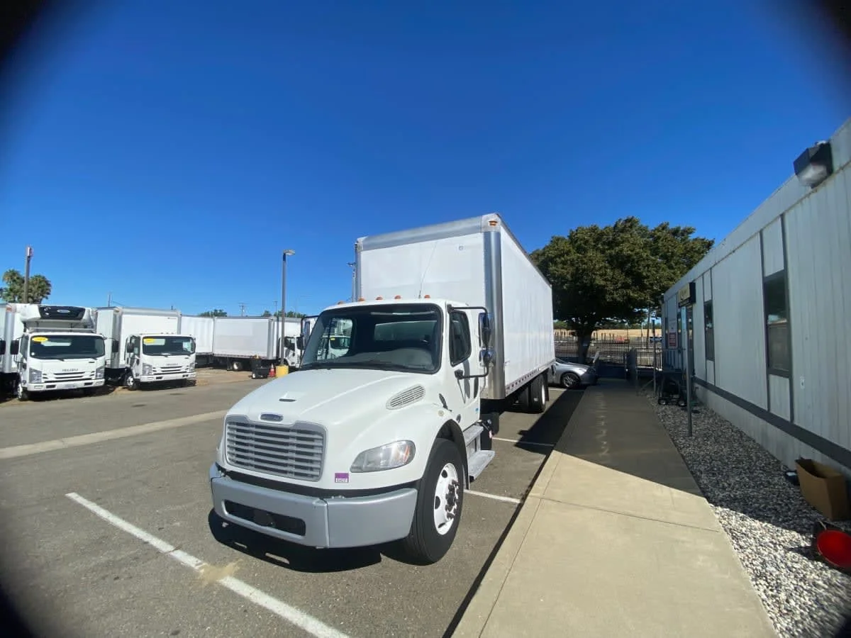 2018 Freightliner M2 106