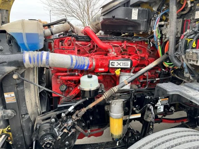 2021 Peterbilt 579 in Lima, OH — photo 18