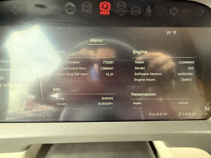 2022 Peterbilt 579 - image 12