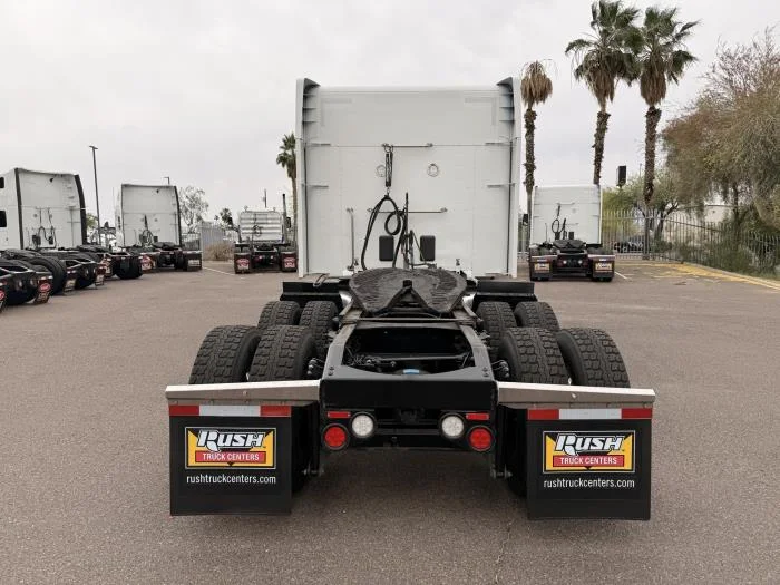 2022 Peterbilt 579 - image 5