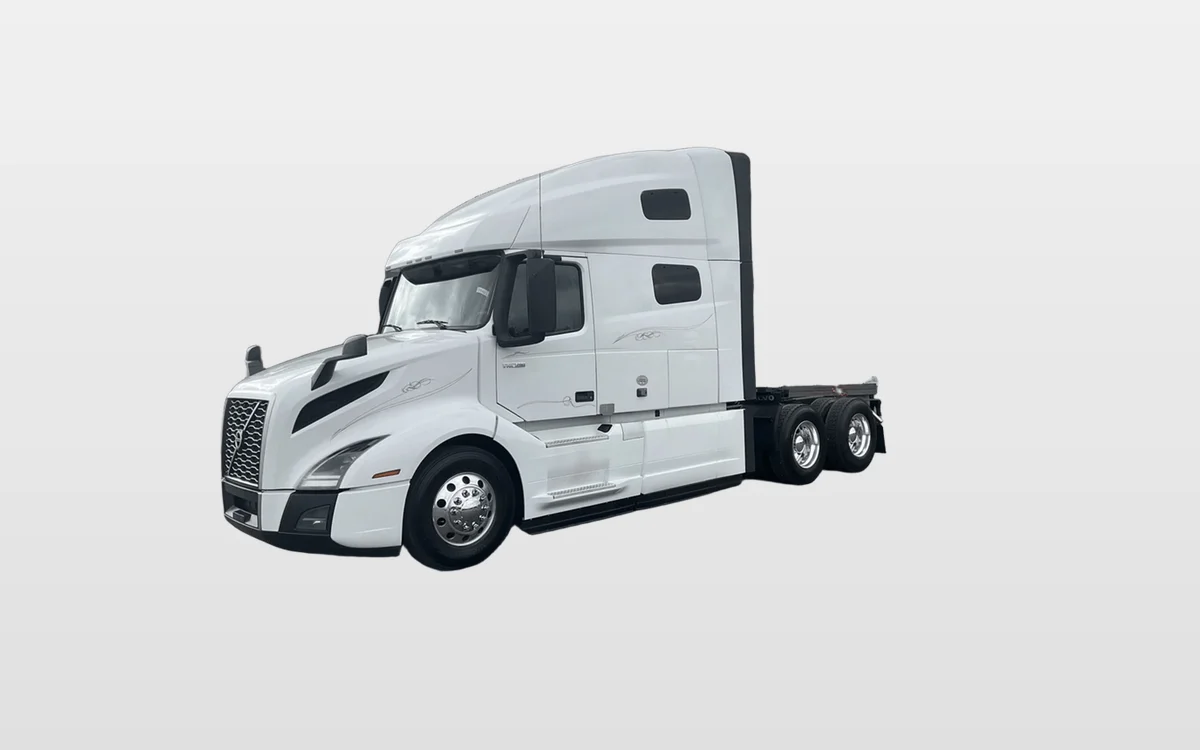 2023 Volvo - image 1