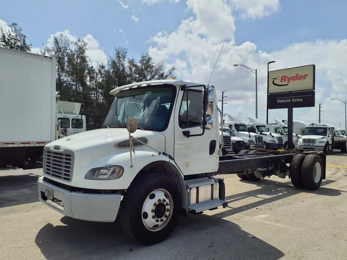 2020 Freightliner M2 106