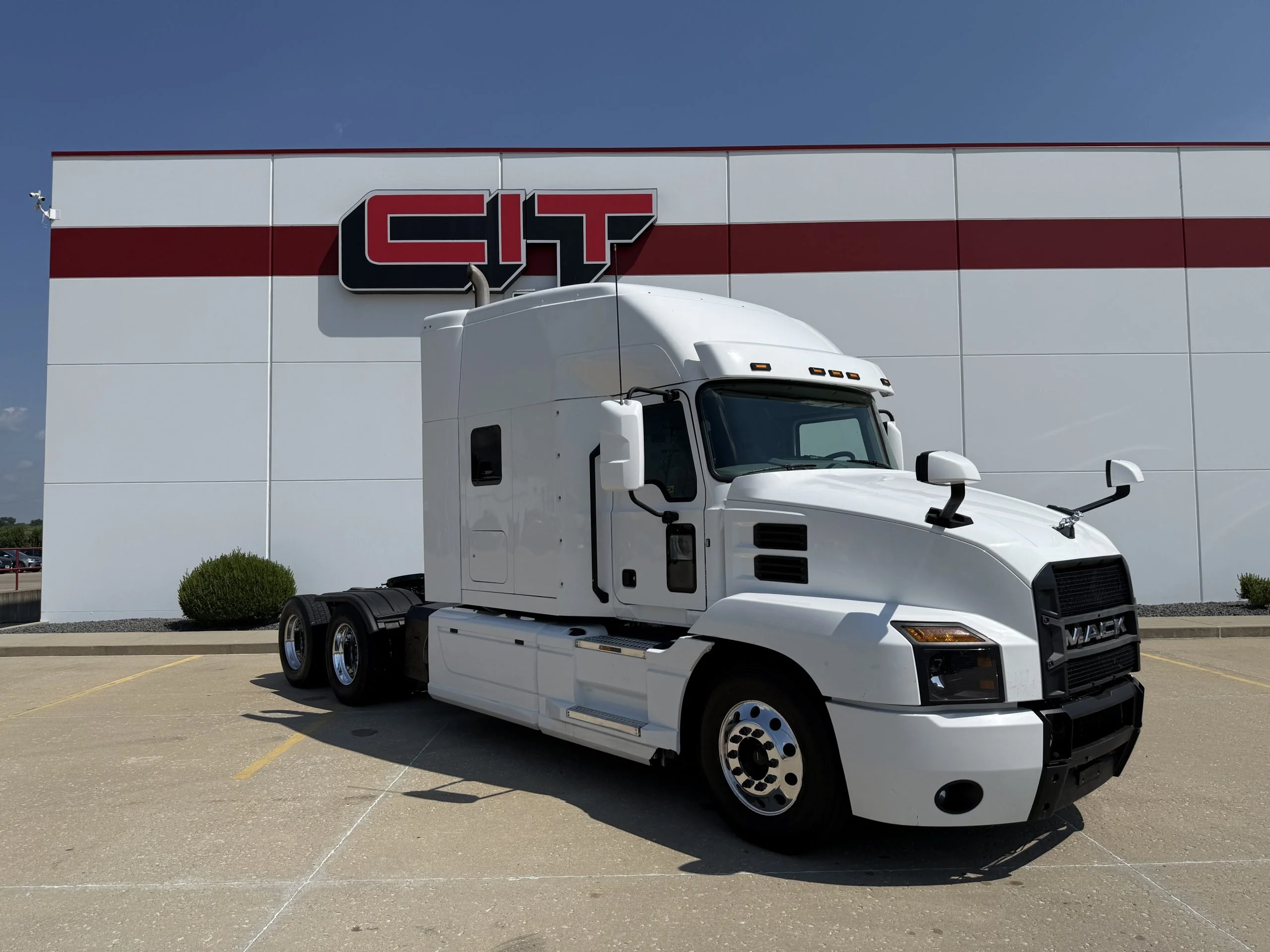 2020 Mack Anthem in Troy, IL — photo 3