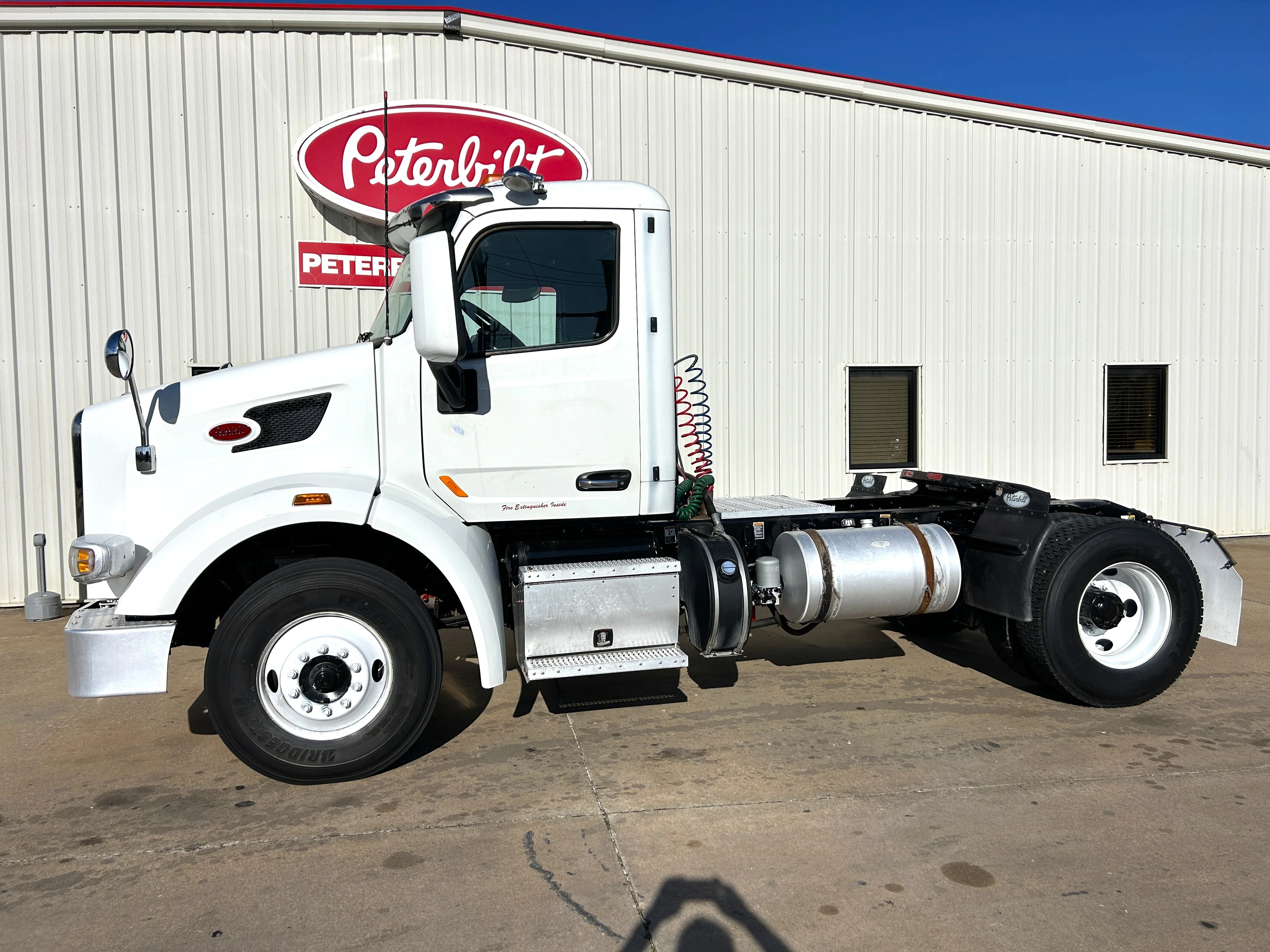 2020 Peterbilt 567 - image 4