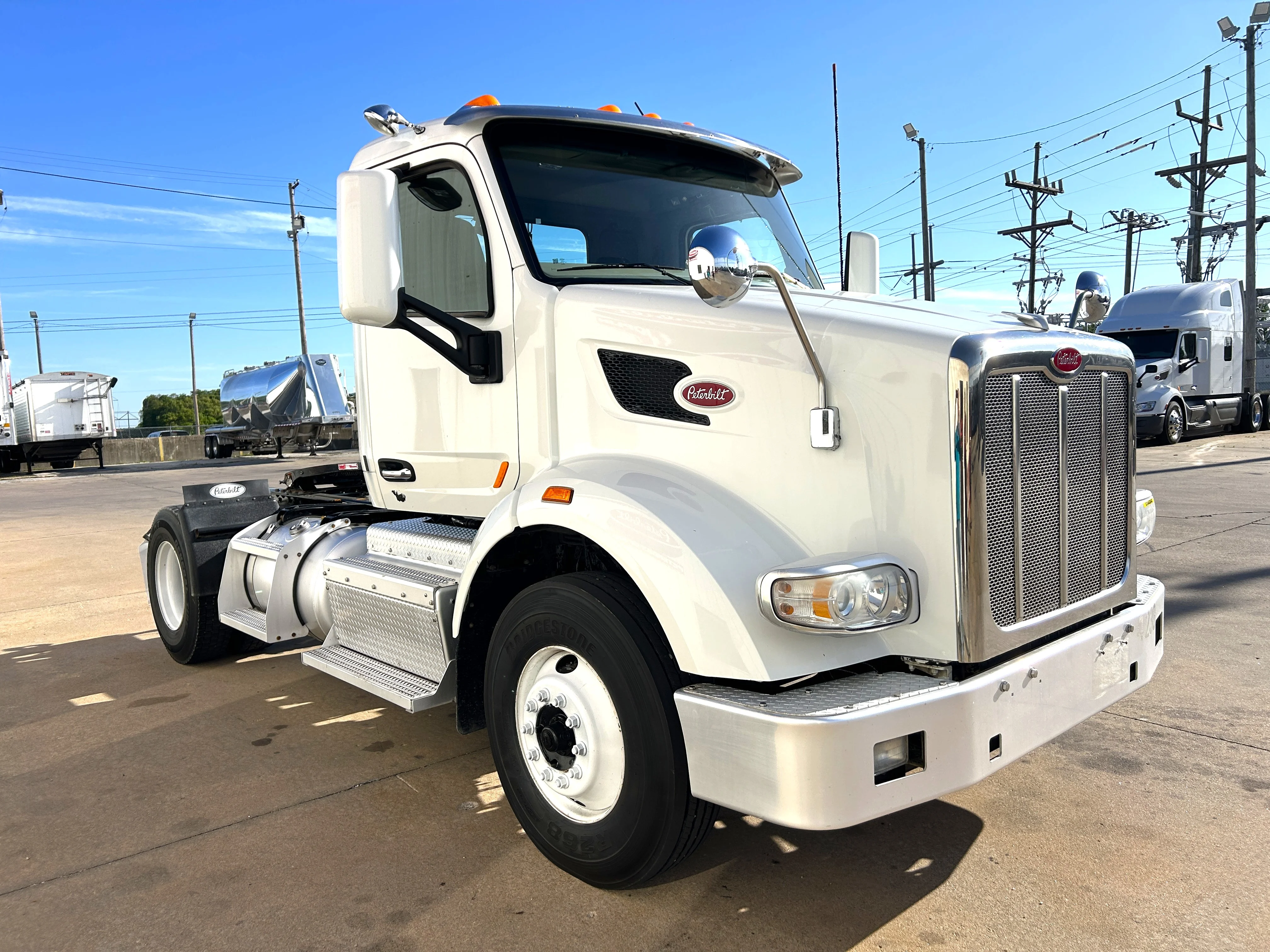 2020 Peterbilt 567 - image 3