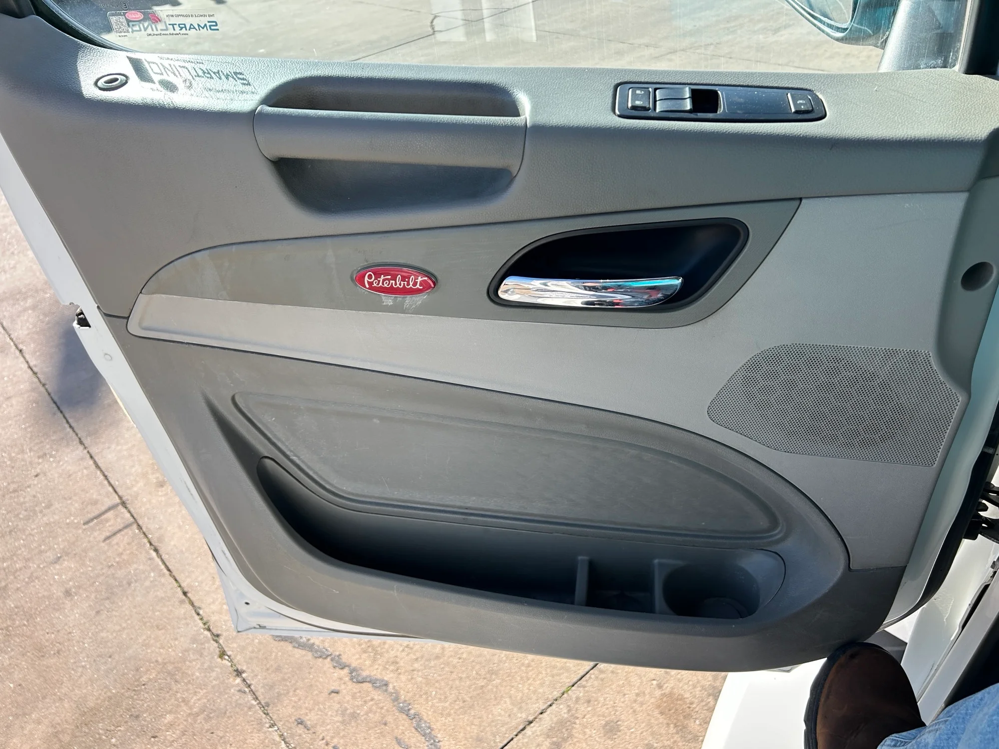 2020 Peterbilt 567 - image 13