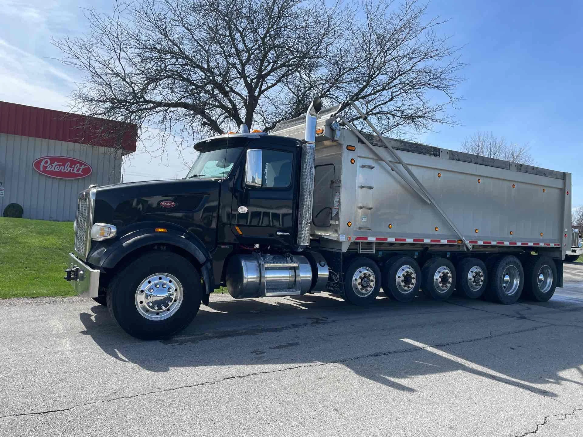 2021 Peterbilt 567 in Columbus, OH