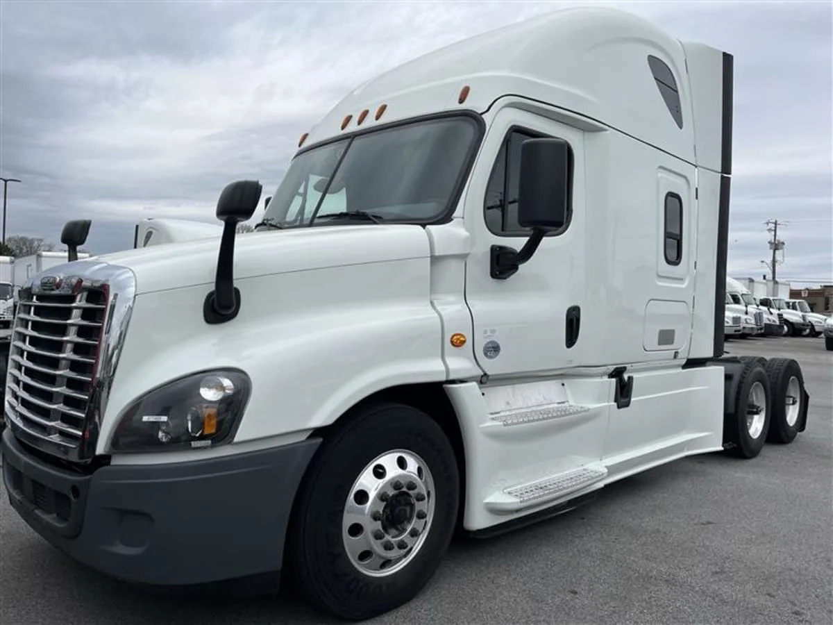2019 Freightliner Cascadia in Beltsville, MD