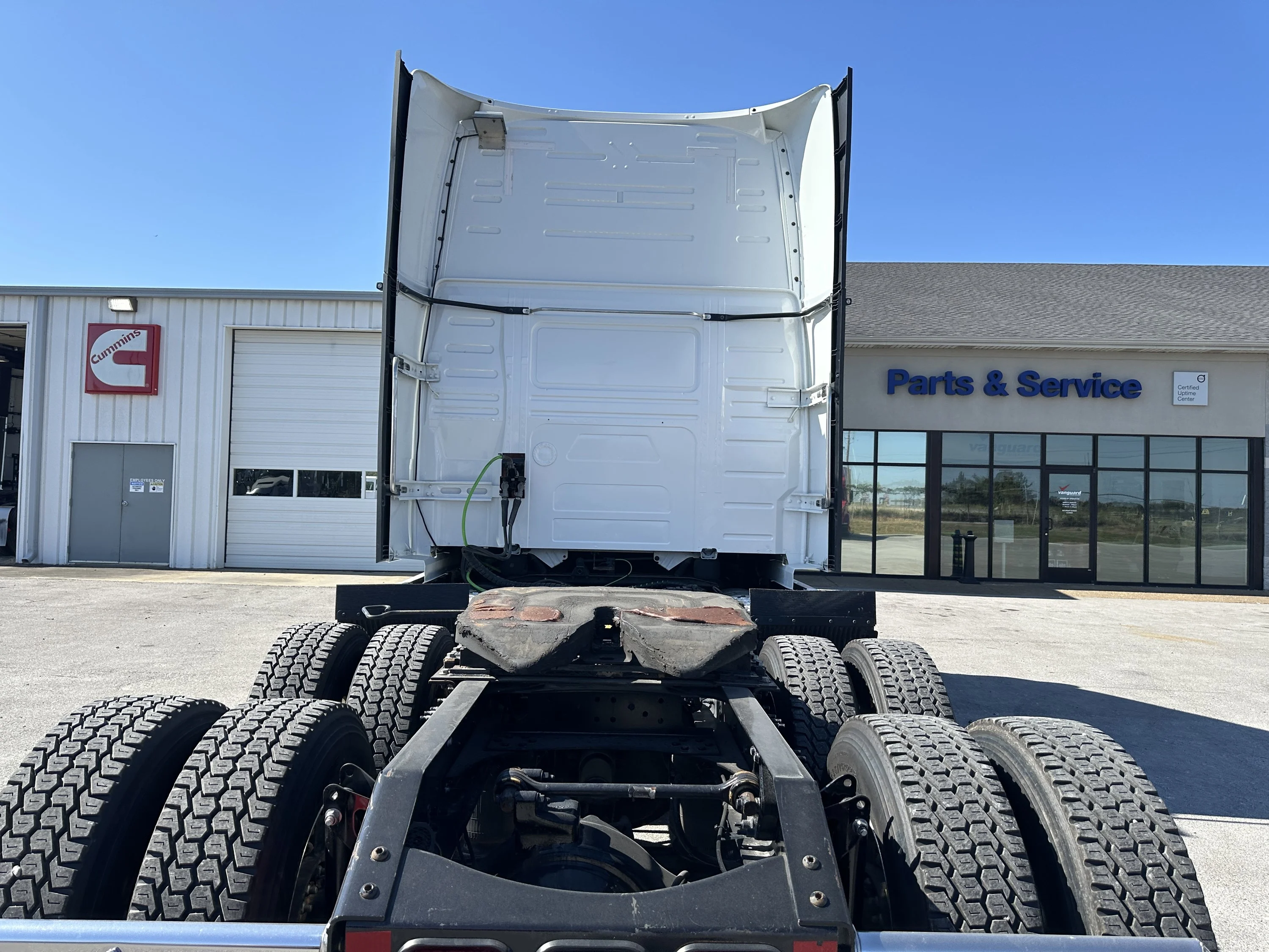 2024 Volvo VNL 860 in Franklin, KY — photo 5