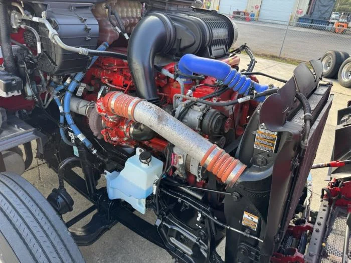 2022 Peterbilt 579 - image 14