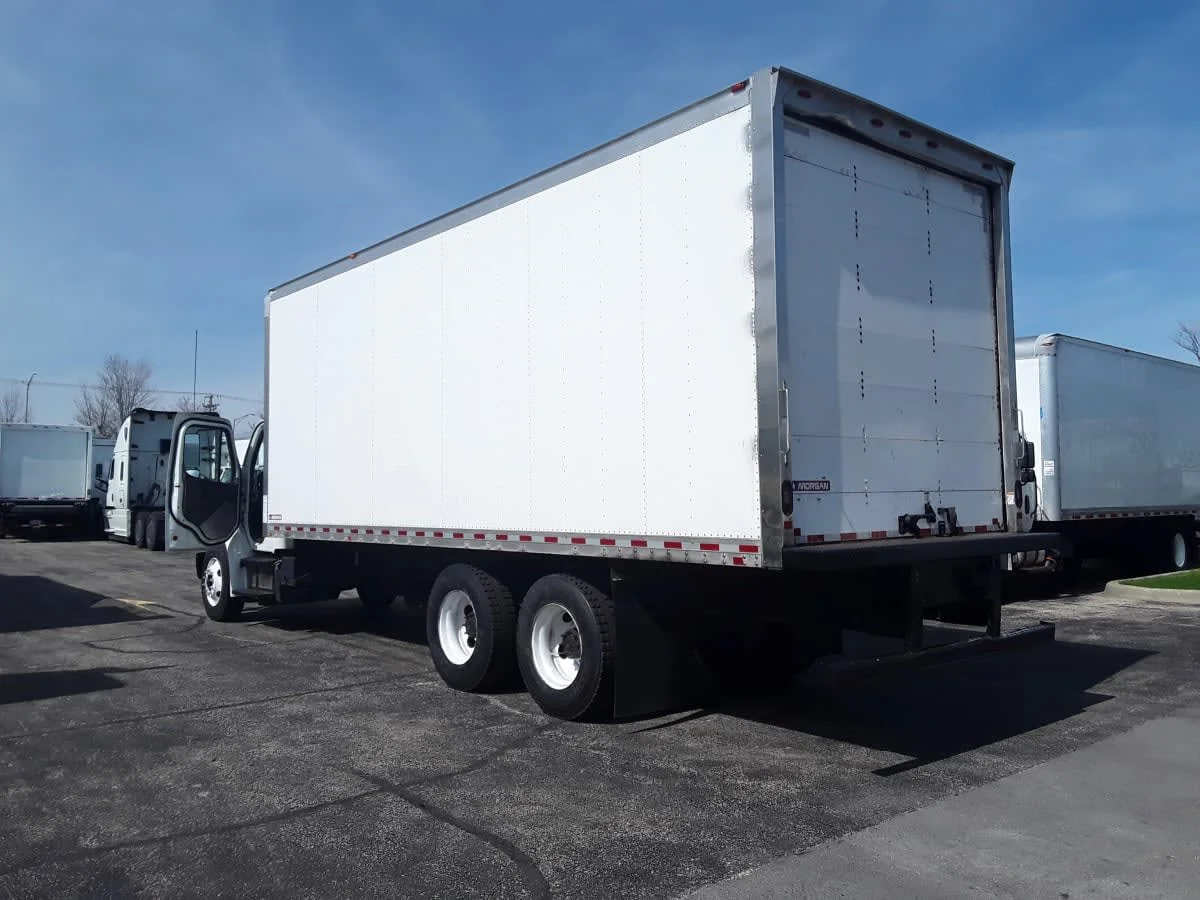 2019 Freightliner M2 106 in Bolingbrook, IL — photo 6