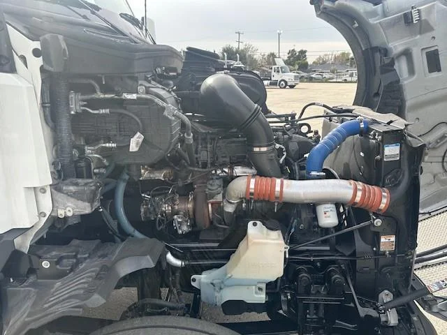 2023 Kenworth T680 - image 10