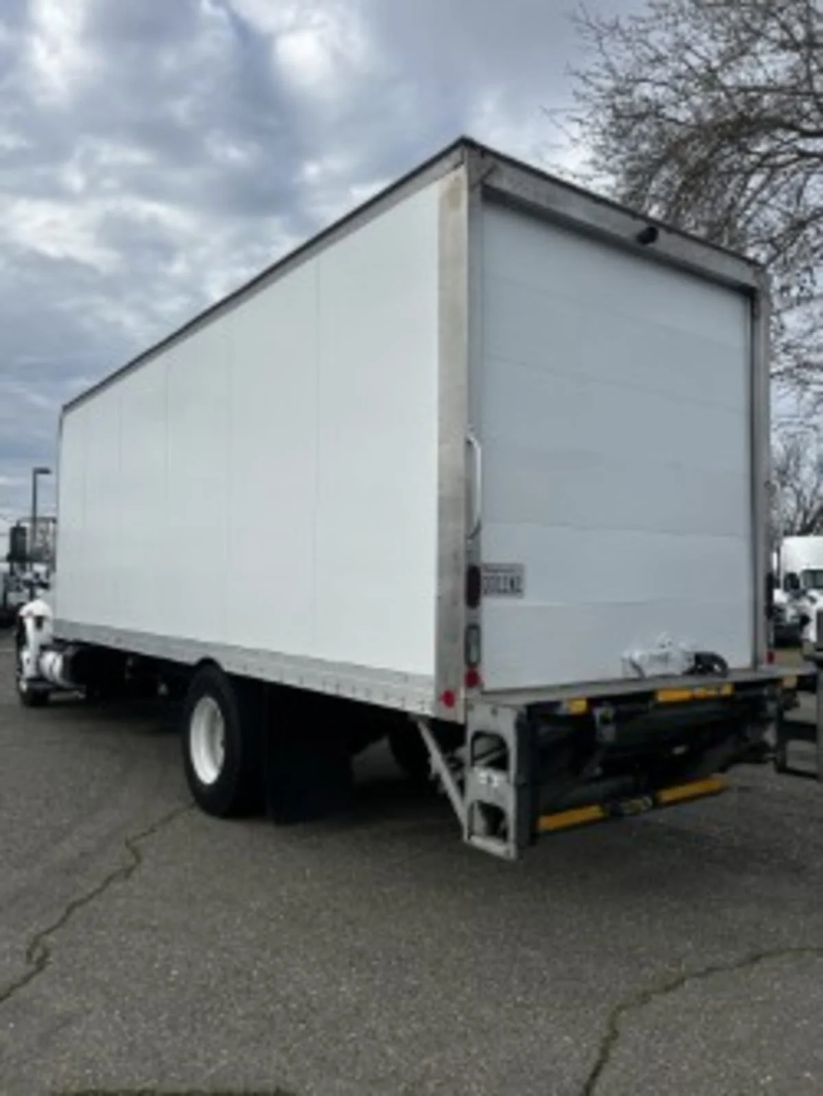 2019 International 4300 in West Sacramento, CA — photo 6