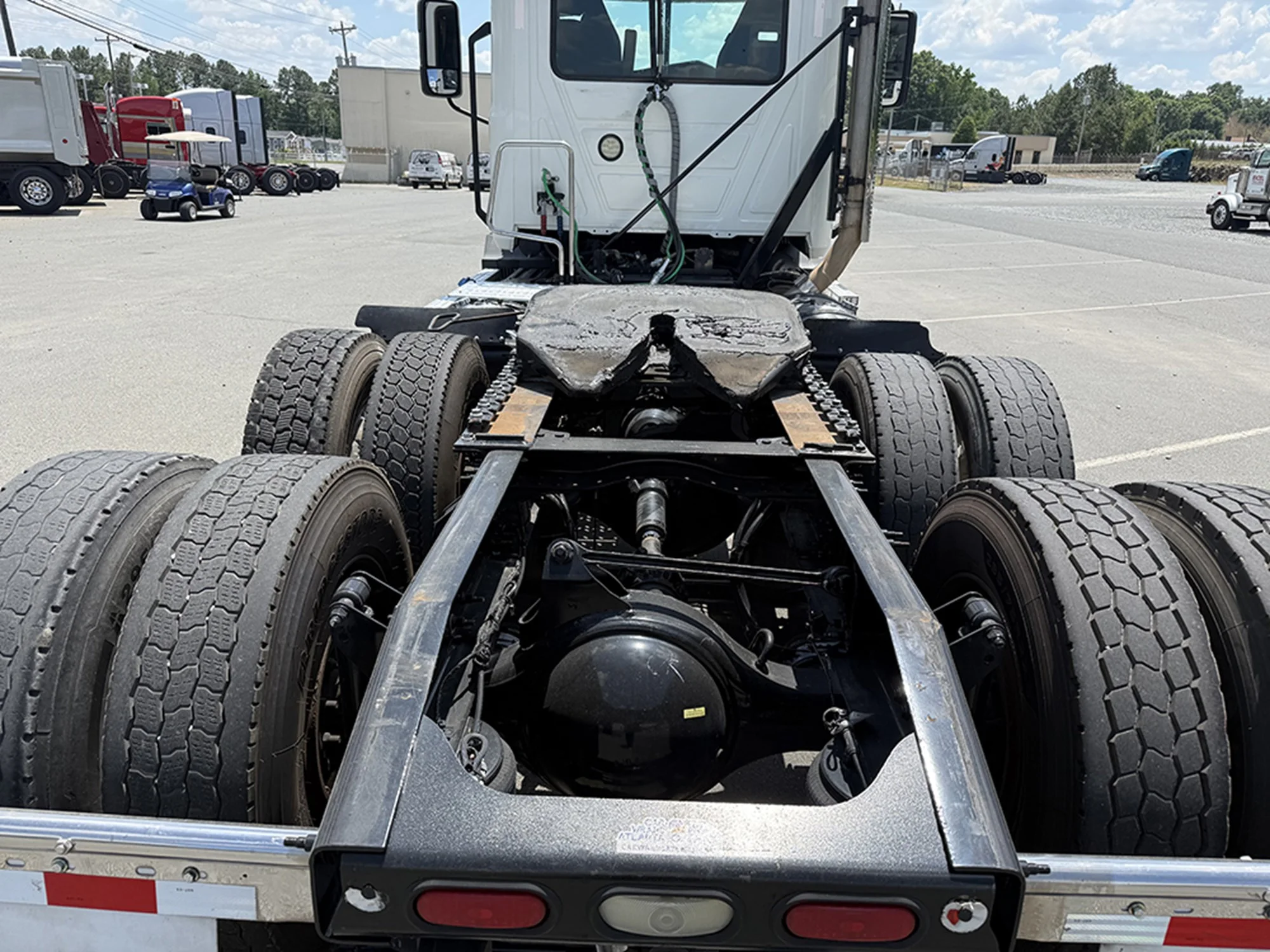 2020 Mack Anthem — photo 5