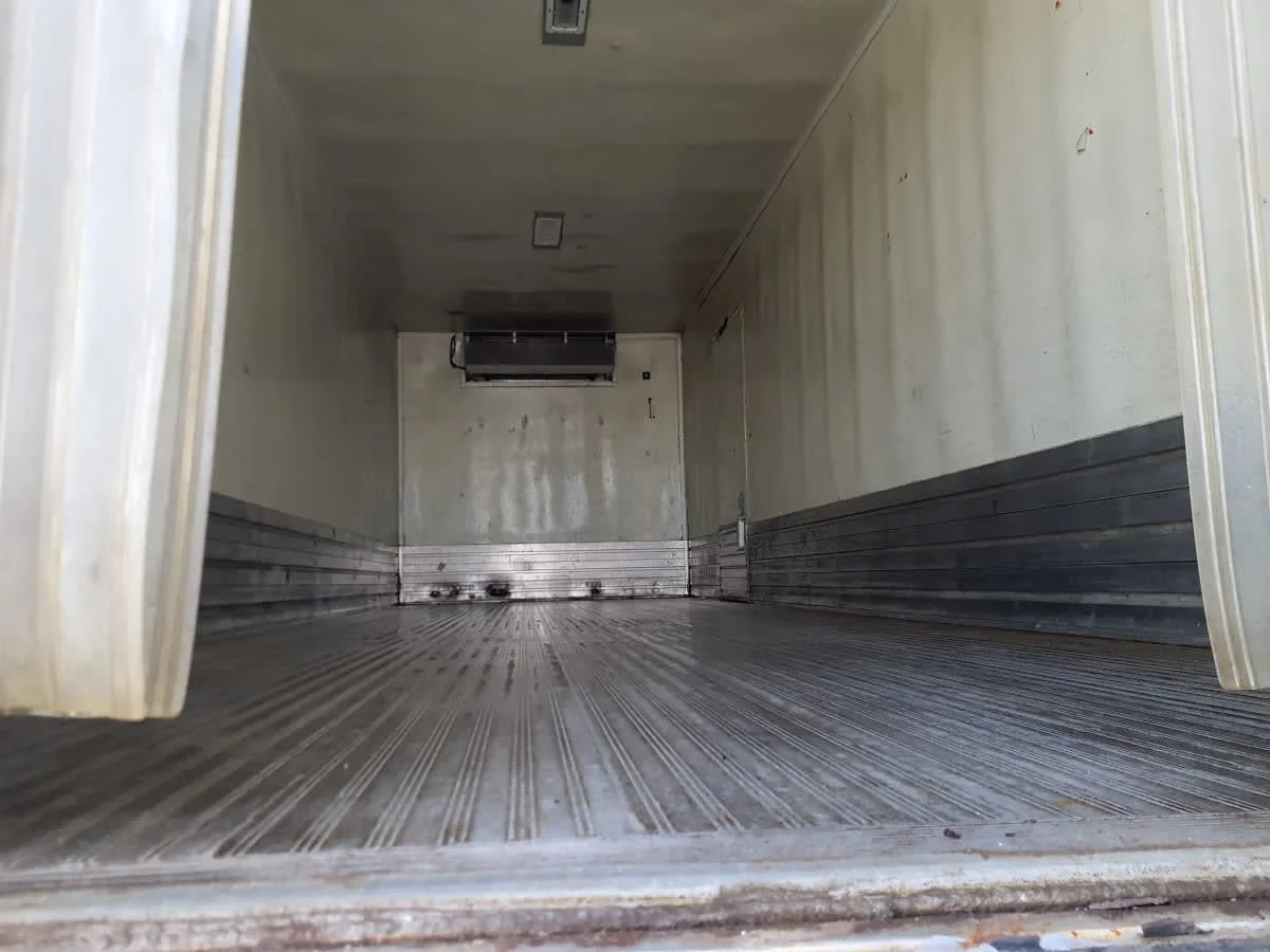 2017 Freightliner M2 106 - image 9