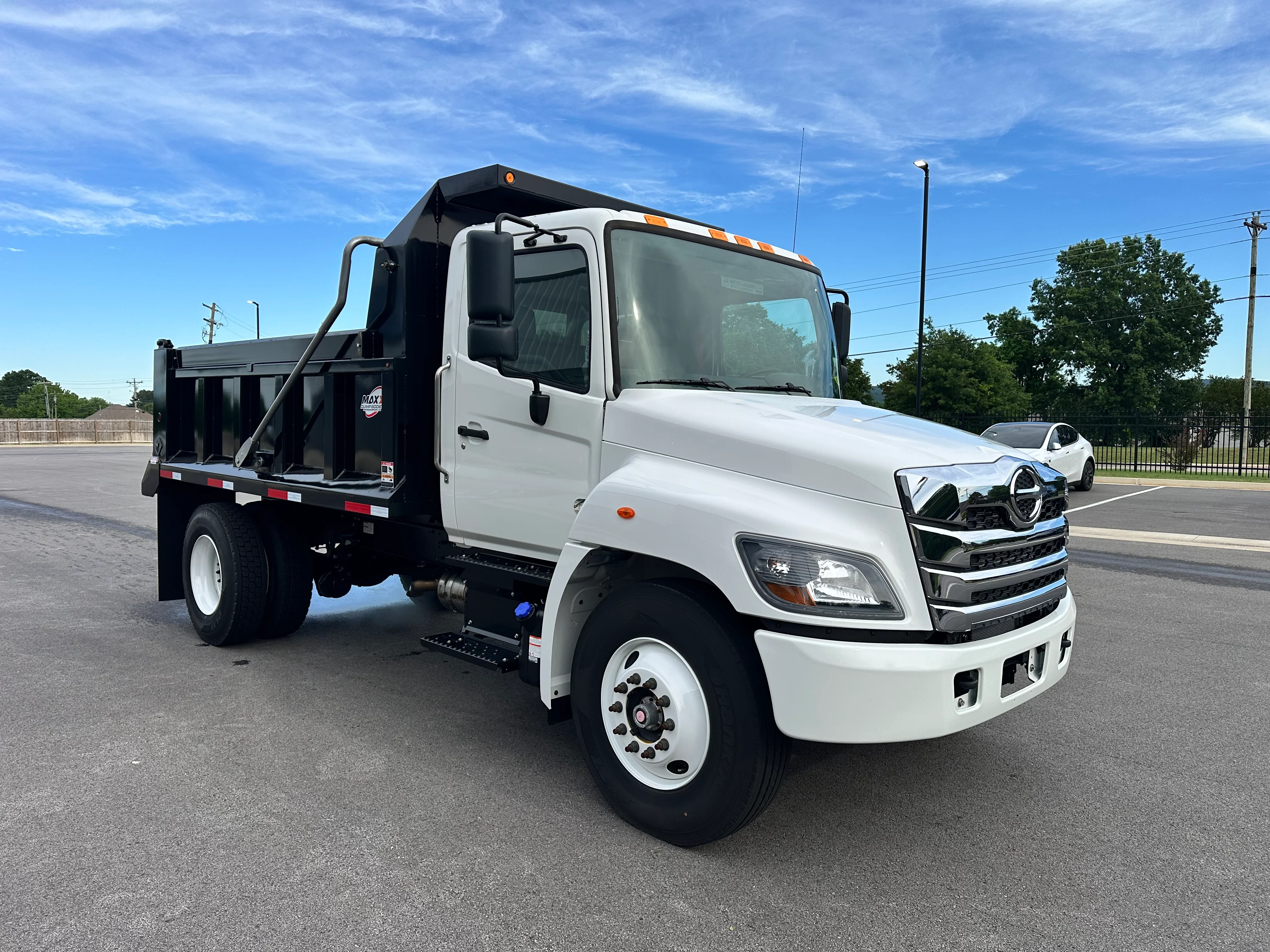 2025 Hino L7 in Van Buren, AR — photo 8