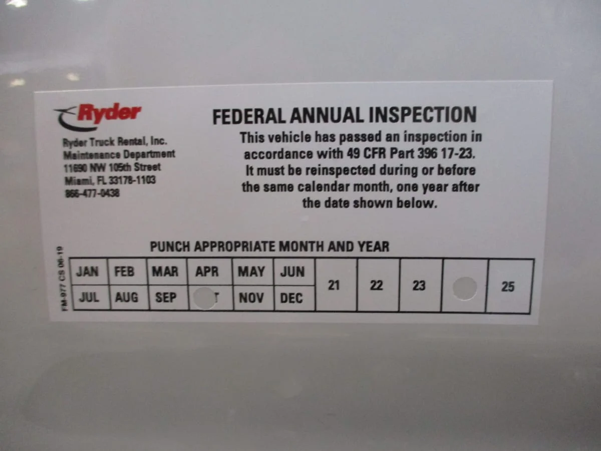 2016 Hino 338 - image 15