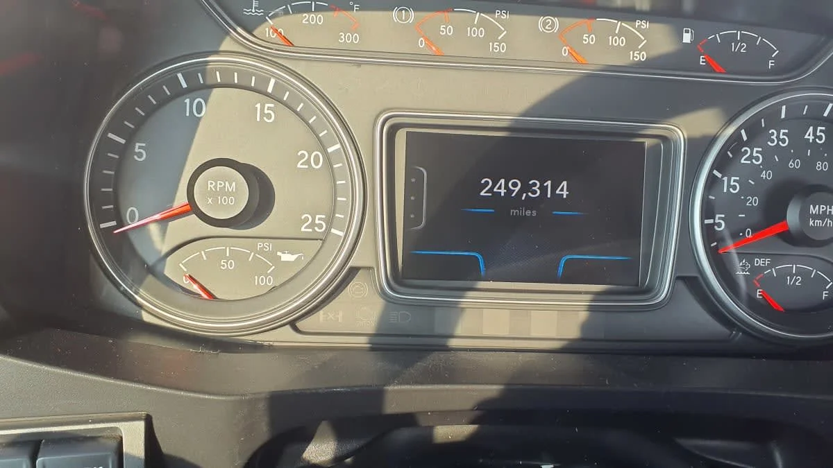 2020 International LT in Birmingham, AL — photo 11