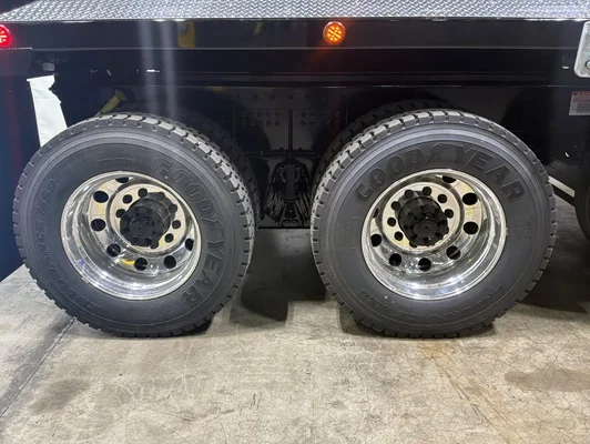 2027 Kenworth T880 in Ardmore, OK — photo 3