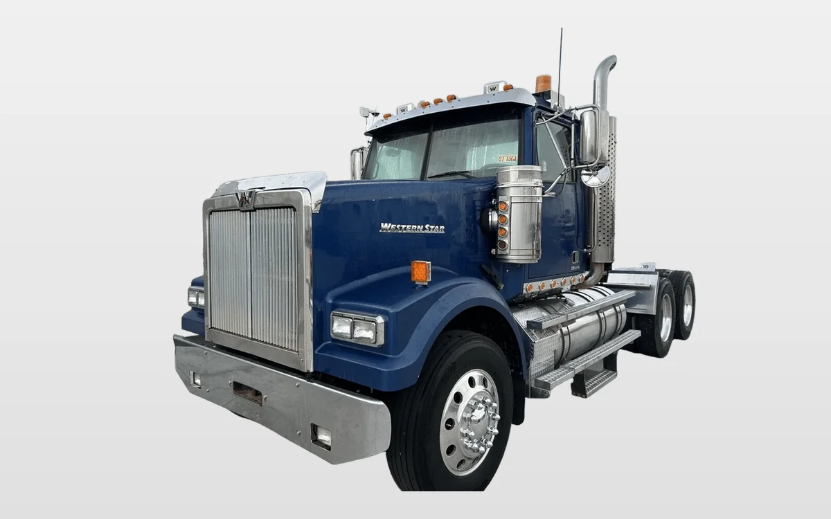 2017 Western Star 4900 - image 1