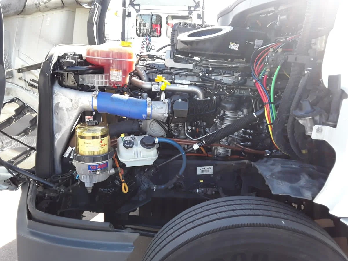 2020 Freightliner Cascadia in Dallas, TX — photo 8