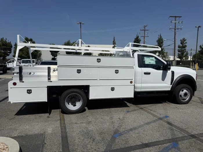 2026 Ford F-550 — photo 7
