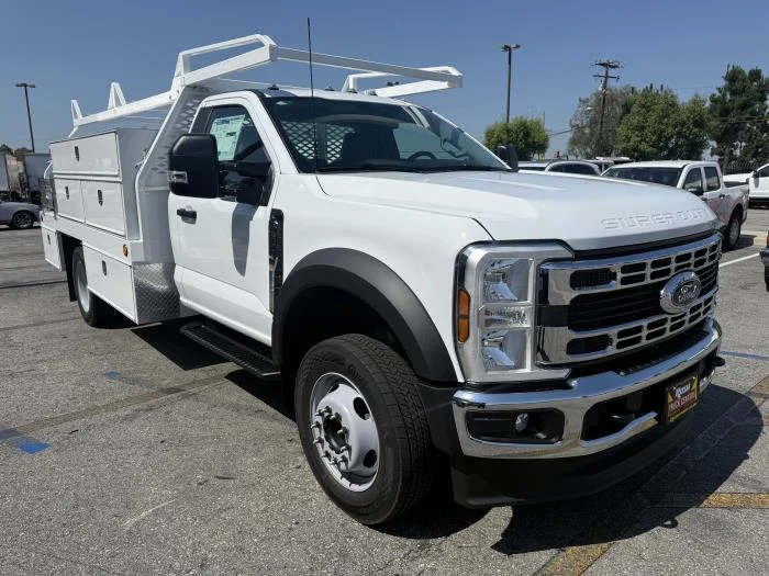 2026 Ford F-550 — photo 8