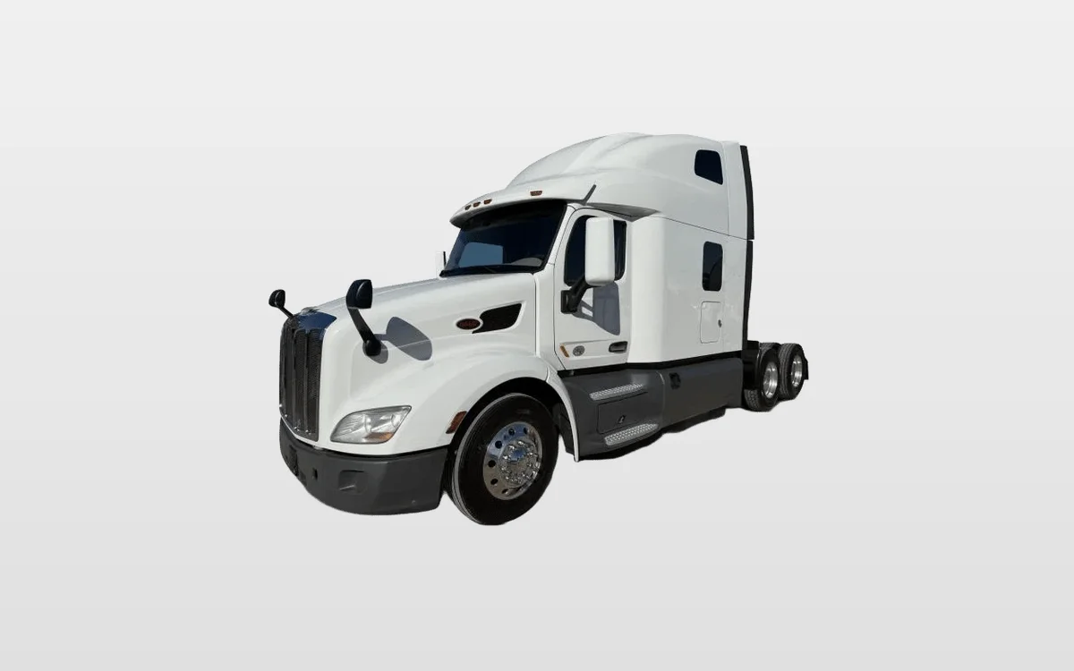 2021 Peterbilt 579 - image 1
