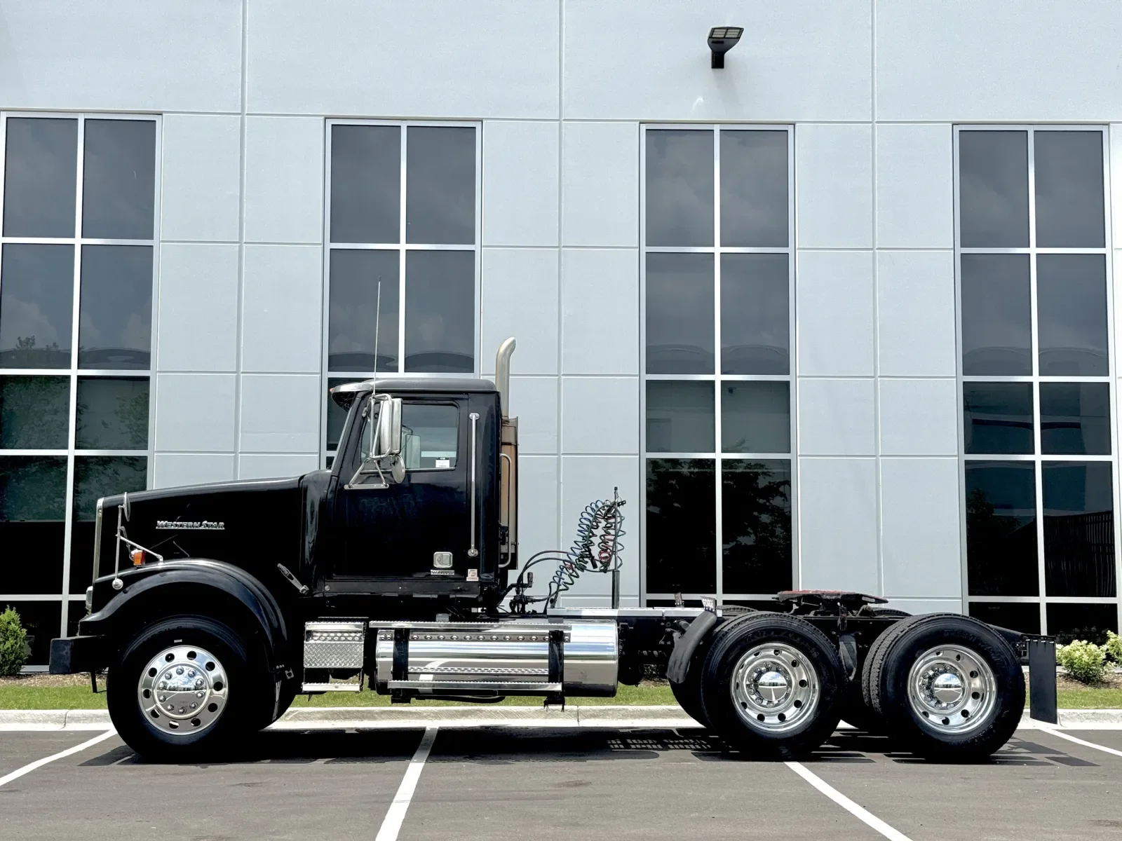 2017 Western Star 4900 - image 4