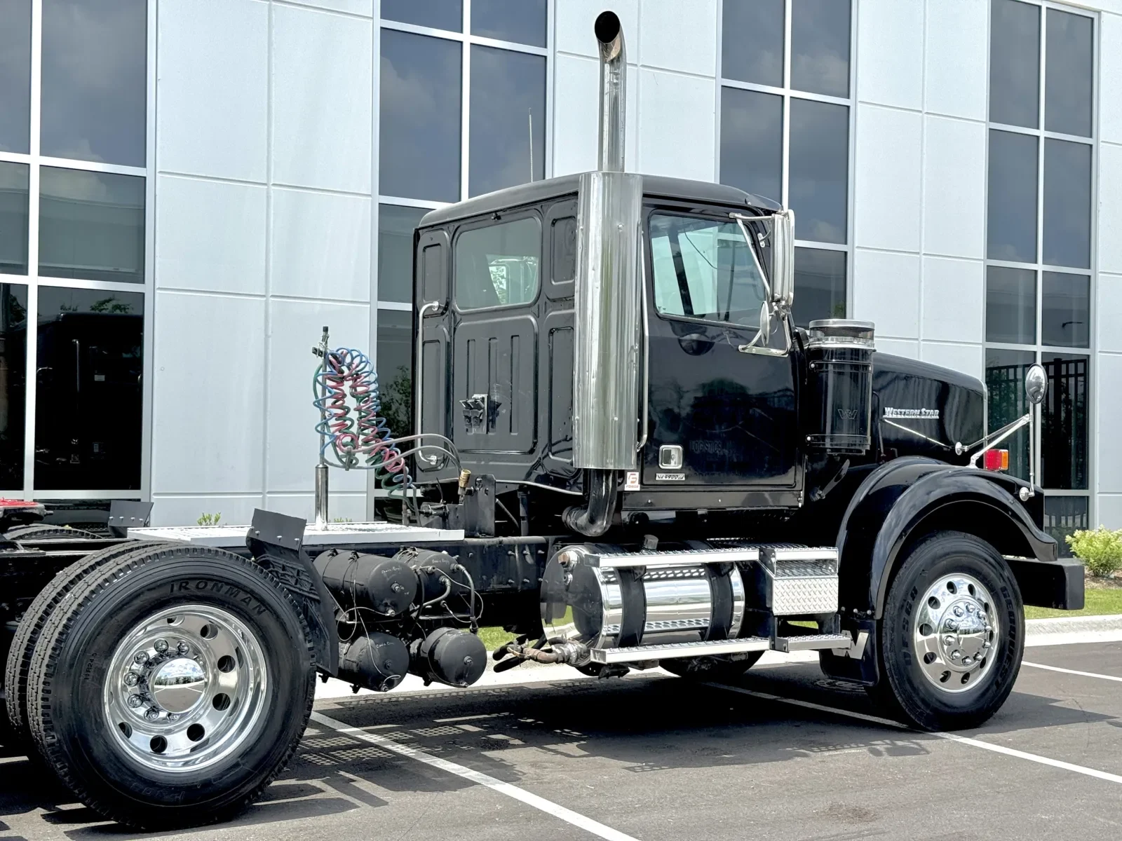 2017 Western Star 4900 in New Lenox, IL — photo 7