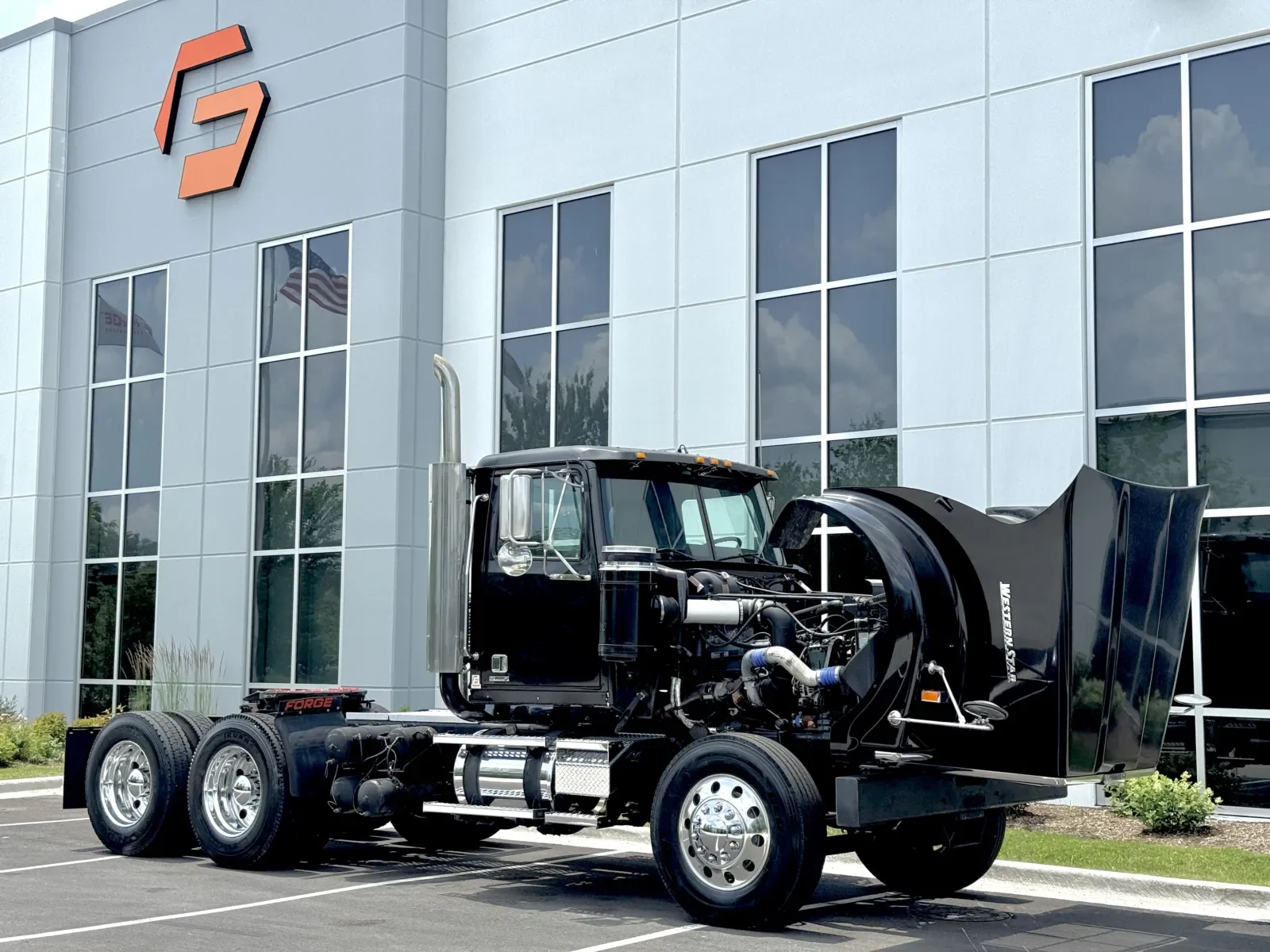 2017 Western Star 4900 in New Lenox, IL — photo 9