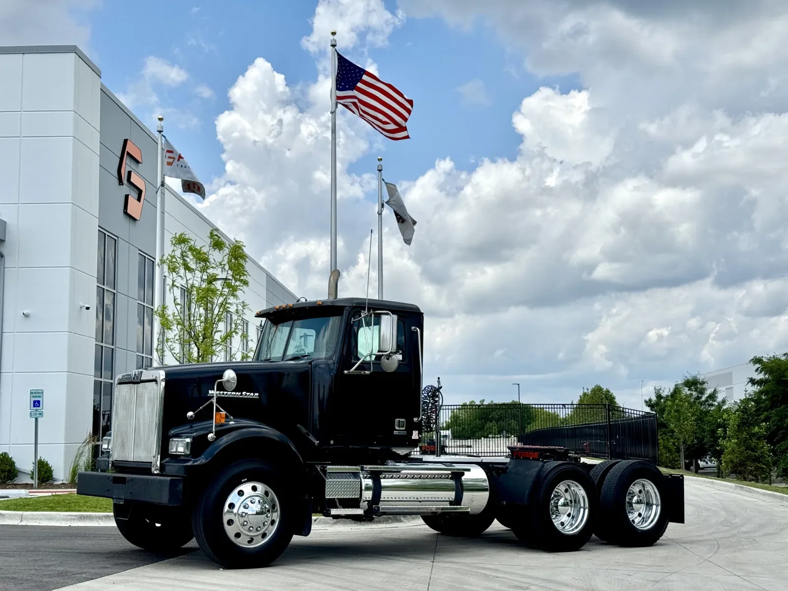 2017 Western Star 4900 in New Lenox, IL