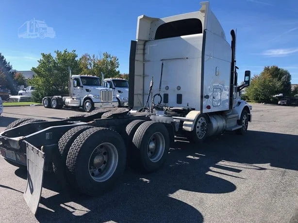 2021 Peterbilt 567 in MS — photo 7
