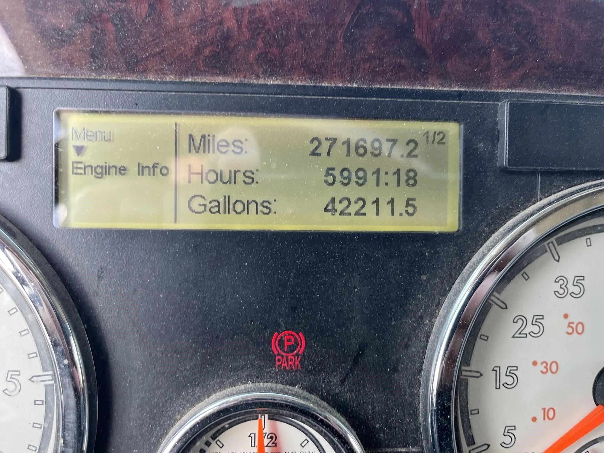 2022 Freightliner 122SD — photo 9